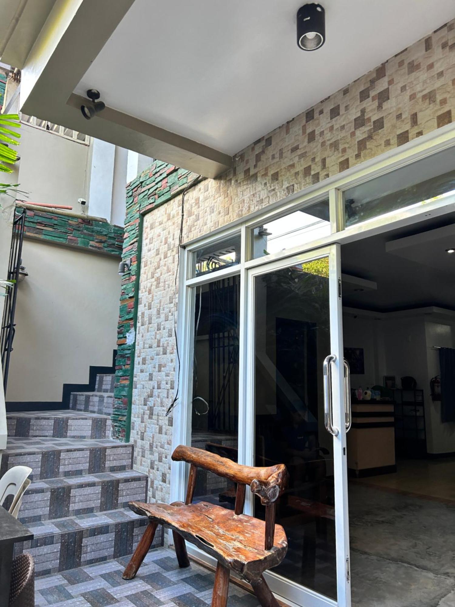 Seaslugs Travellers Inn El Nido Εξωτερικό φωτογραφία